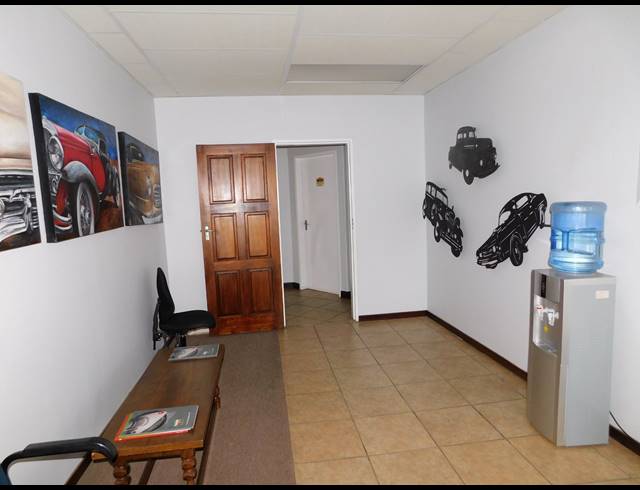 350M² OFFICE TO LET IN FERNDALE